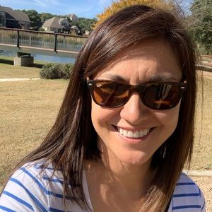 Meet your Posher, Mary-cris